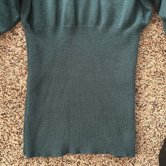 Green tunic sweater - Picture 4 of 5